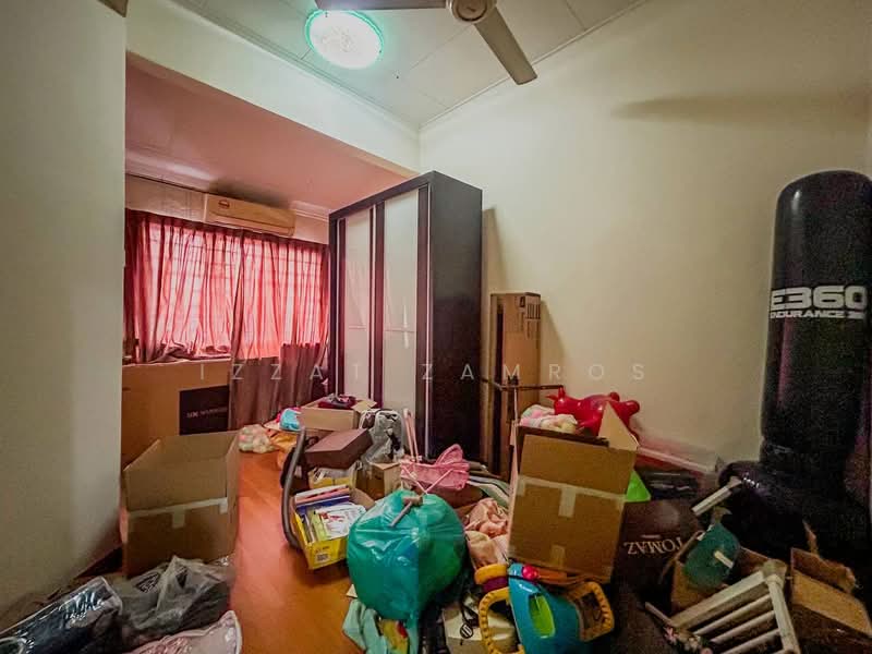 2-storey Terraced House for Sale in Bukit Jelutong (Shah Alam) - Izzat Zamros - PropertyGuru.com.my