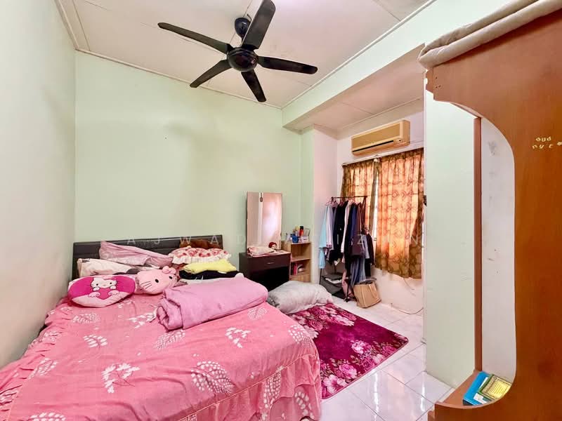 2-storey Terraced House for Sale in Kuala Selangor (Selangor) - Ajwad Azizan - Bedroom - PropertyGuru.com.my