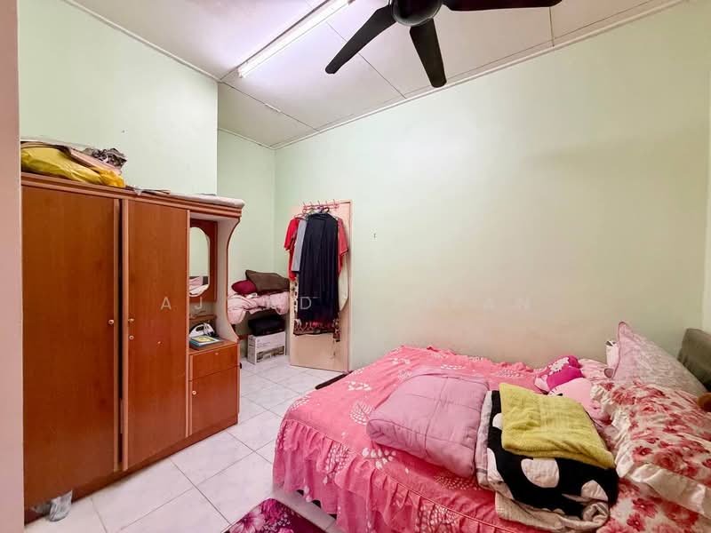 2-storey Terraced House for Sale in Kuala Selangor (Selangor) - Ajwad Azizan - Bedroom - PropertyGuru.com.my