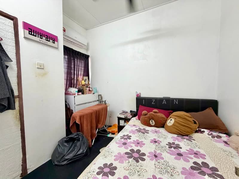 2-storey Terraced House for Sale in Kuala Selangor (Selangor) - Ajwad Azizan - Bedroom - PropertyGuru.com.my