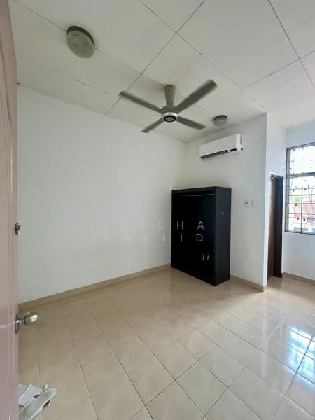 Taman Seri Alam untuk Untuk Disewa - RM 1,250 /bulan, Feb 2026 - Interior - PropertyGuru.com.my