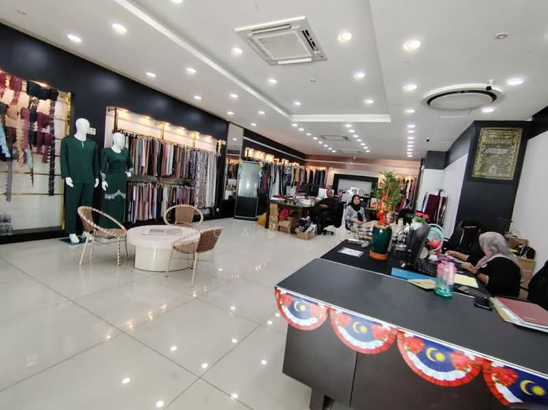 Shop for Sale in Kuala Lumpur (Kuala Lumpur) - Lucas Lim - Interior - PropertyGuru.com.my