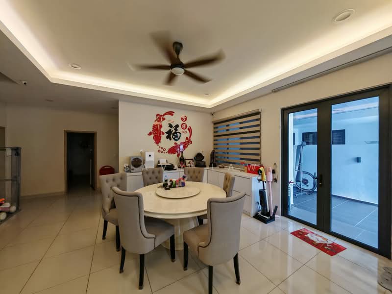 Cluster House for Sale in Taman Mount Austin (Tebrau) - Savy Law - Dining Room - PropertyGuru.com.my