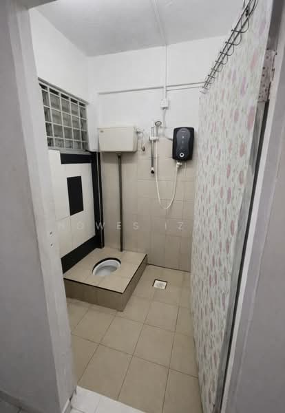 2-storey Terraced House for Sale in Taman Mount Austin (Tebrau) - Howes Izan - Bathroom - PropertyGuru.com.my