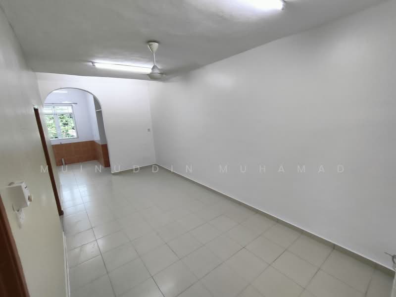 1-storey Terraced House for Sale in Hutan Melintang (Perak) - Muinuddin Muhamad - Interior - PropertyGuru.com.my