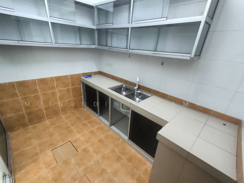 1-storey Terraced House for Sale in Hutan Melintang (Perak) - Muinuddin Muhamad - Kitchen - PropertyGuru.com.my