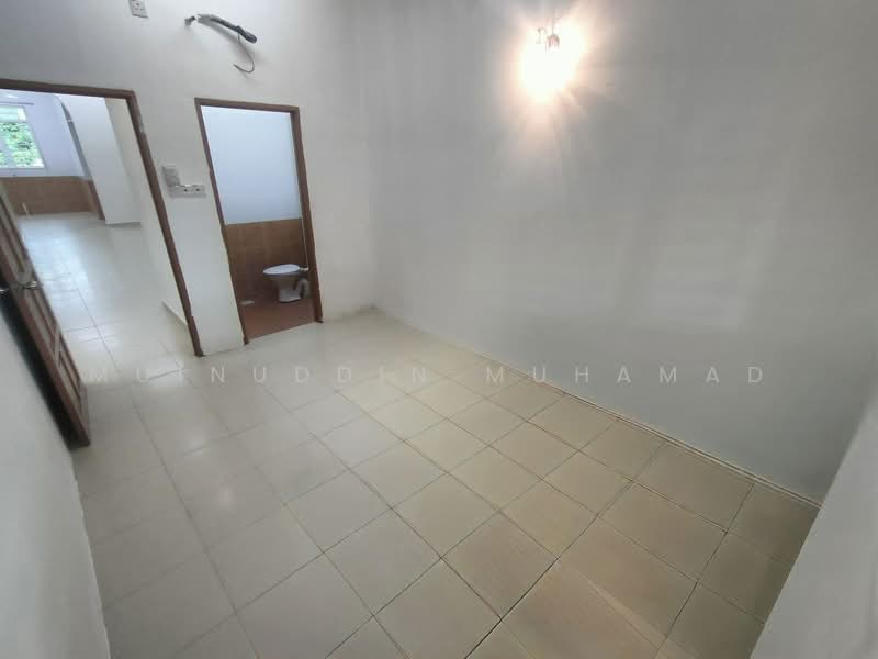 1-storey Terraced House for Sale in Hutan Melintang (Perak) - Muinuddin Muhamad - Interior - PropertyGuru.com.my