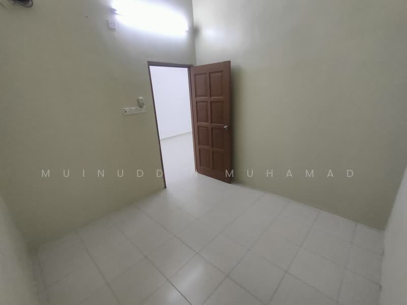 1-storey Terraced House for Sale in Hutan Melintang (Perak) - Muinuddin Muhamad - Interior - PropertyGuru.com.my
