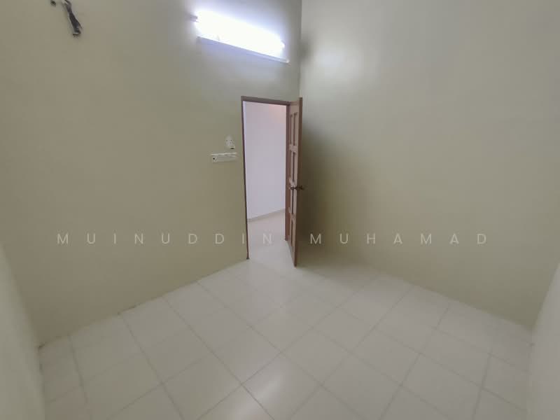 1-storey Terraced House for Sale in Hutan Melintang (Perak) - Muinuddin Muhamad - Interior - PropertyGuru.com.my