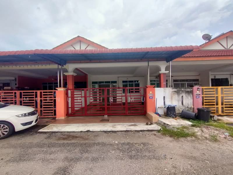 1-storey Terraced House for Sale in Hutan Melintang (Perak) - Muinuddin Muhamad - Exterior - PropertyGuru.com.my