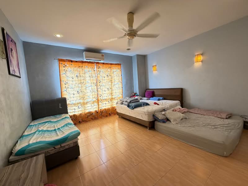 2-storey Terraced House for Sale in Taman Mutiara Indah (Puchong) - Laili Mihdar - Bedroom - PropertyGuru.com.my