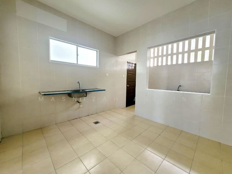 Bungalow for Sale in Nilai (Negeri Sembilan) - Masnizah Arifin - Kitchen - PropertyGuru.com.my