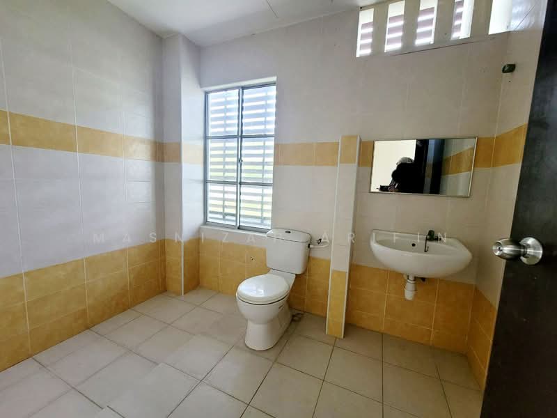 Bungalow for Sale in Nilai (Negeri Sembilan) - Masnizah Arifin - Bathroom - PropertyGuru.com.my