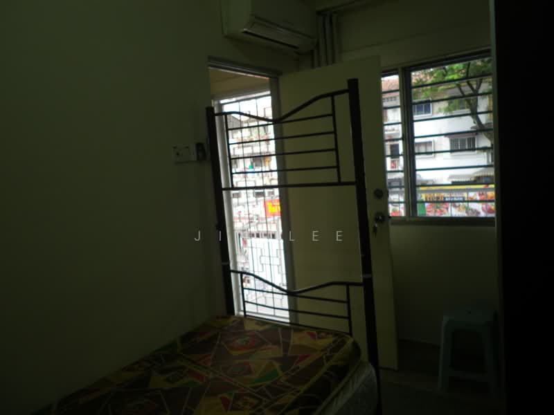 Flat for Rent at Jalan Alor - Jim Lee - Bedroom - PropertyGuru.com.my