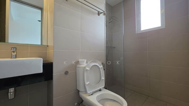 Condominium for Rent at Tropicana Bay Residences - KK Kwok - Bathroom - PropertyGuru.com.my