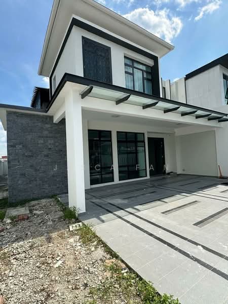 Semi-Detached House for Sale in Setia Tropika (Johor Bahru) - Jasca Fan - Exterior - PropertyGuru.com.my