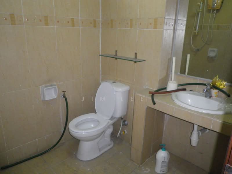 Rumah Teres 2.5 Tingkat untuk Dijual di Sri Hartamas (Kuala Lumpur) - Jim Lee - Bathroom - PropertyGuru.com.my