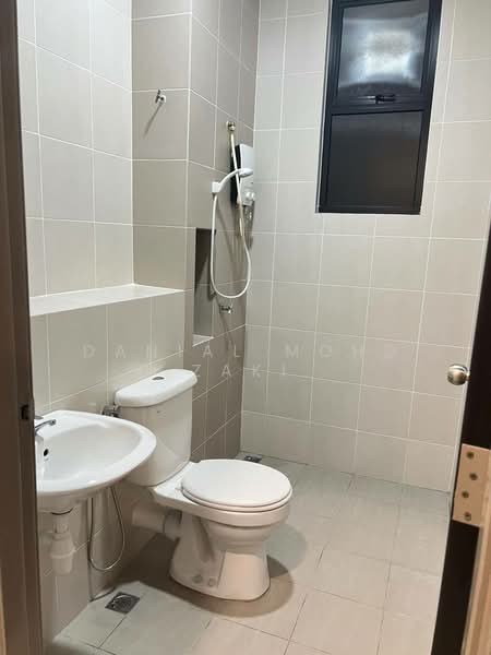 Hijauan Hills untuk Untuk Disewa - RM 1,400 /bulan, Mac 2026 - Bathroom - PropertyGuru.com.my