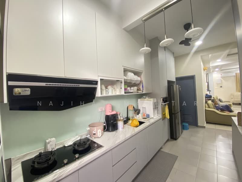 2-storey Terraced House for Sale in Meru (Klang) - Najihah Mokhtar - Kitchen - PropertyGuru.com.my