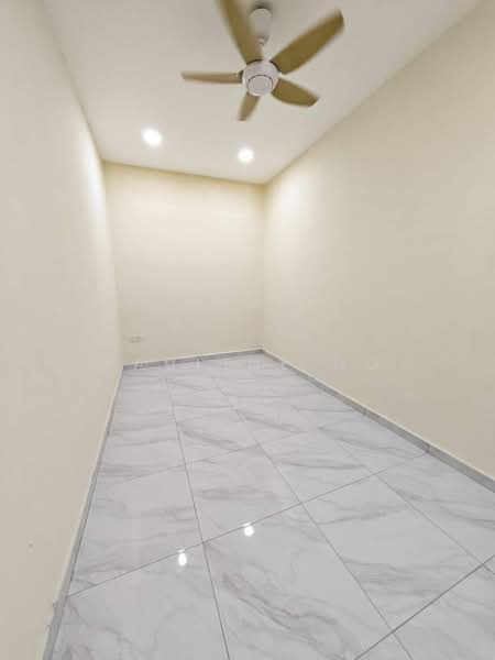 1-storey Terraced House for Sale in Taman Dato Penggawa Barat (Tampoi) - Pauline Ng - Interior - PropertyGuru.com.my
