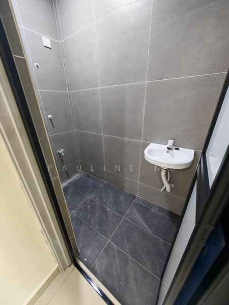 1-storey Terraced House for Sale in Taman Dato Penggawa Barat (Tampoi) - Pauline Ng - Bathroom - PropertyGuru.com.my