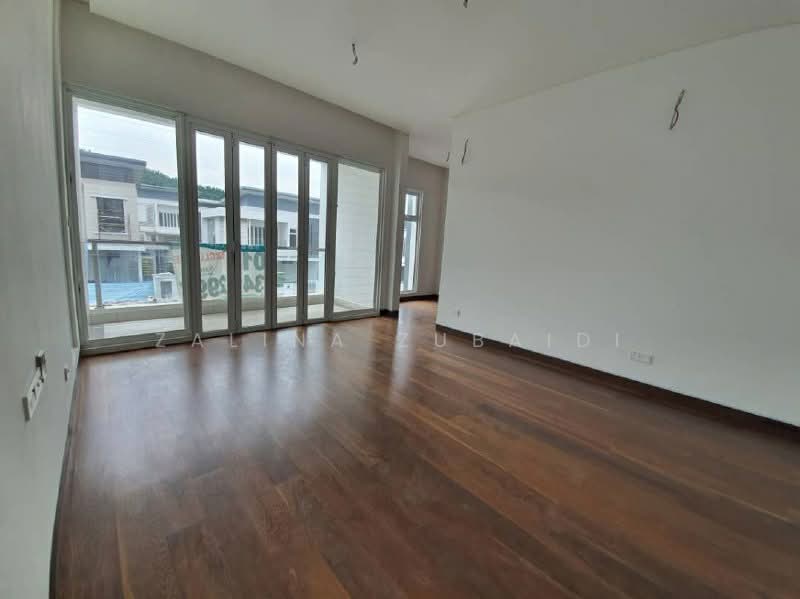 Bungalow for Sale in Denai Alam (Shah Alam) - Zalina Zubaidi - Living Room - PropertyGuru.com.my