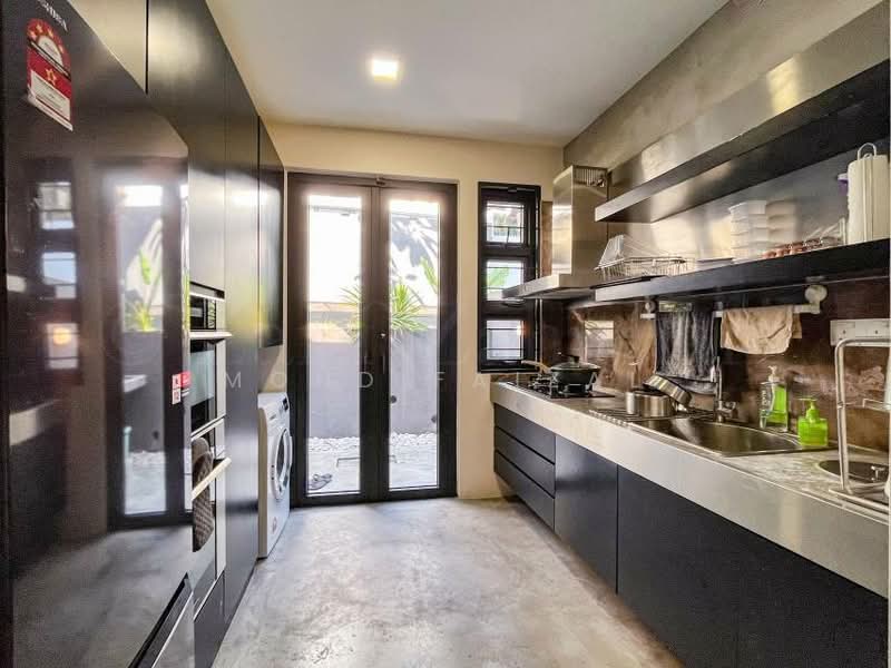 Lorong Maarof Bangsar untuk Untuk Dijual - RM 2,850,000, Feb 2026 - Kitchen - PropertyGuru.com.my