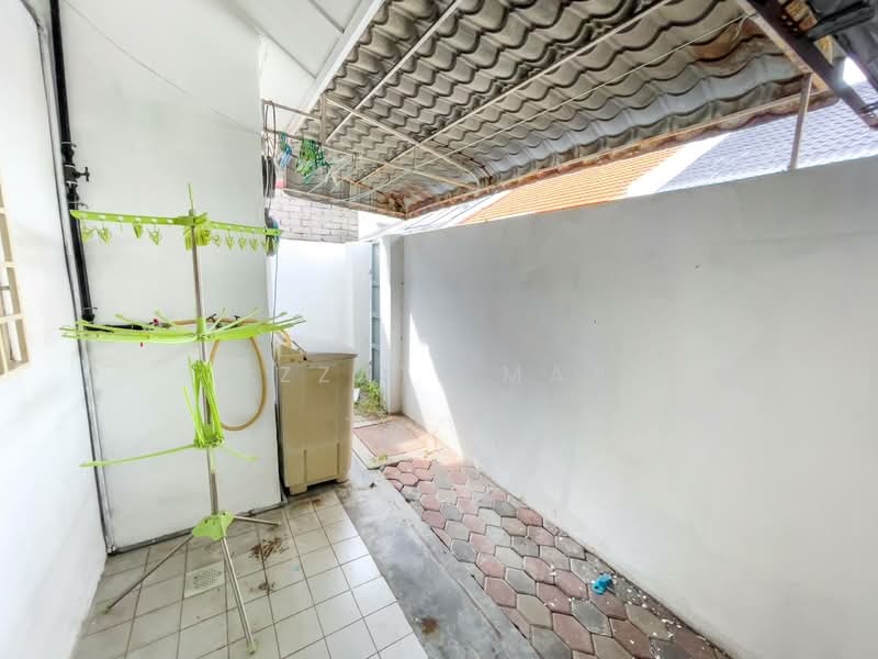 1.5-storey Terraced House for Sale in Usj 6 (Subang Jaya) - Izzati Mat - Exterior - PropertyGuru.com.my