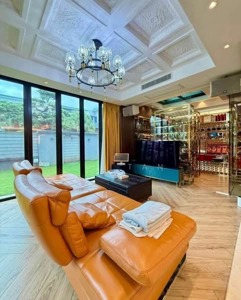 Skudai Taman Sutera Utama 2 Units of Combined Cluster House for sale untuk Untuk Dijual - RM 6,800,000, Feb 2026 - Living Room - PropertyGuru.com.my