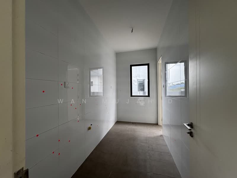 Semi-Detached House for Sale in Kota Kemuning (Shah Alam) - Wan Mujahid - Wet Kitchen - PropertyGuru.com.my