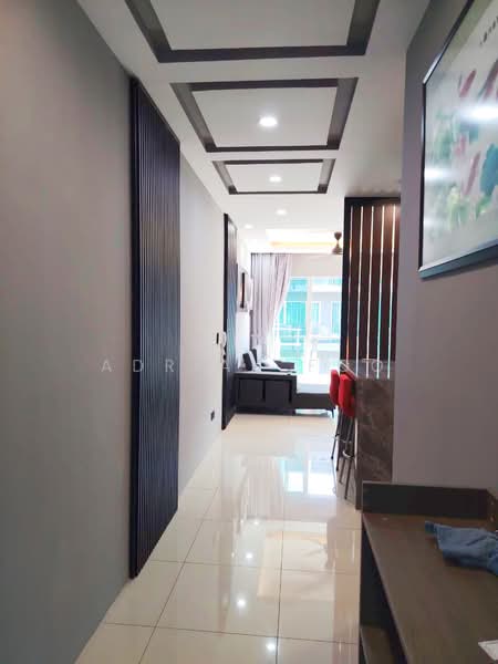 Condominium for Rent at QuayWest Residence - Adrian Foo - Corridor - PropertyGuru.com.my