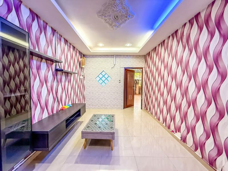 Bayu Perdana untuk Untuk Dijual - RM 420,000, Mac 2026 - Living Room - PropertyGuru.com.my