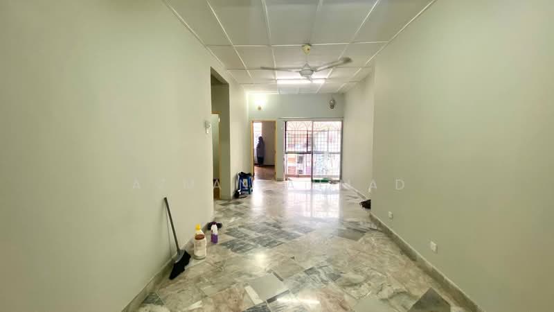 Apartment for Sale at Pangsapuri Opal - Azman Ahmad - Living Room - PropertyGuru.com.my