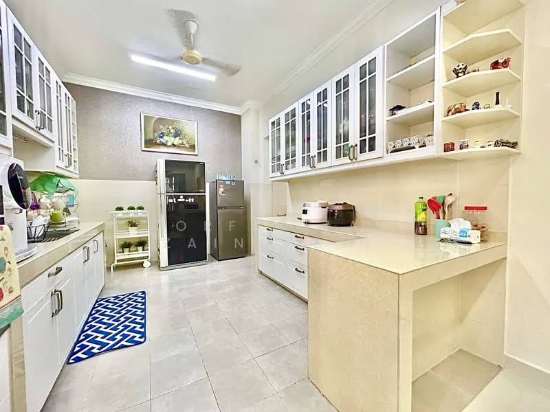 Tinta @ Setia AlamImpian untuk Untuk Dijual - RM 1,350,000, Mac 2026 - Kitchen - PropertyGuru.com.my