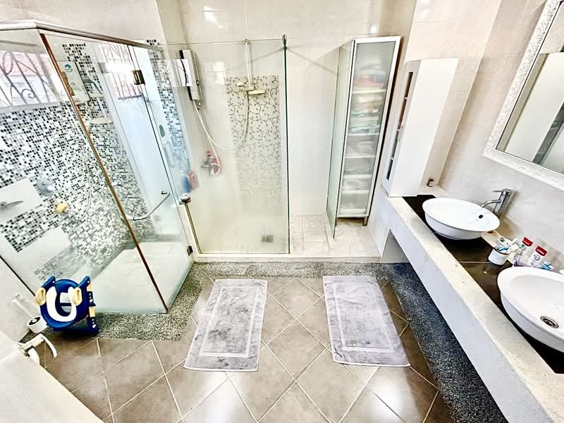 Tinta @ Setia AlamImpian untuk Untuk Dijual - RM 1,350,000, Mac 2026 - Bathroom - PropertyGuru.com.my