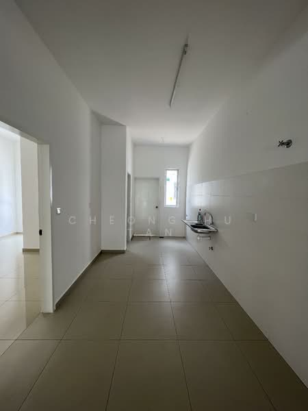 Tiara Sendayan untuk Untuk Disewa - RM 900 /bulan, Feb 2026 - Kitchen - PropertyGuru.com.my