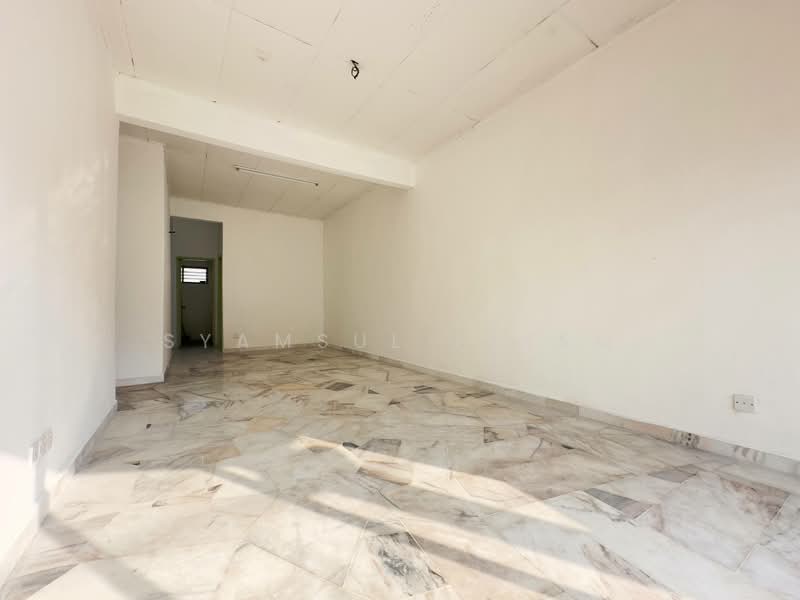 1-storey Terraced House for Sale in Puncak Alam (Selangor) - Syamsul Ilham - PropertyGuru.com.my