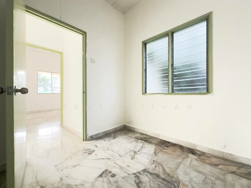 1-storey Terraced House for Sale in Puncak Alam (Selangor) - Syamsul Ilham - PropertyGuru.com.my