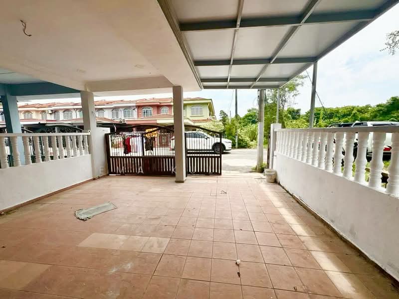 2-storey Terraced House for Sale in Taman Sentosa (Klang) - Zarema Kulbuzheva - Exterior - PropertyGuru.com.my