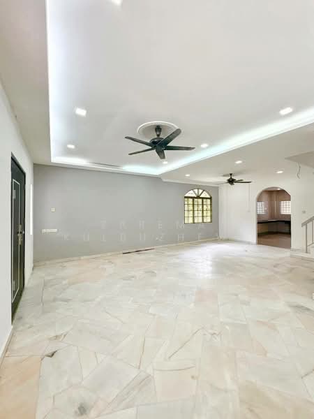 2-storey Terraced House for Sale in Taman Sentosa (Klang) - Zarema Kulbuzheva - Living Room - PropertyGuru.com.my
