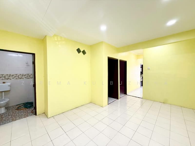 1-storey Terraced House for Sale in Semenyih (Selangor) - Zarema Kulbuzheva - Interior - PropertyGuru.com.my