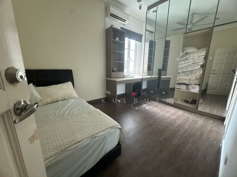 Semi-Detached House for Sale in Petaling Jaya (Selangor) - Zarema Kulbuzheva - Bedroom - PropertyGuru.com.my