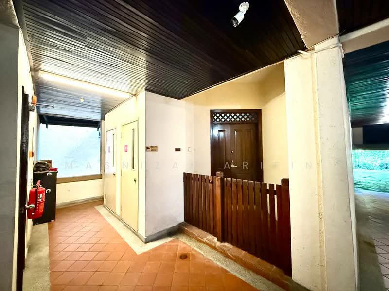 Kampung Warisan untuk Untuk Dijual - RM 698,000, Feb 2026 - Entrance - PropertyGuru.com.my