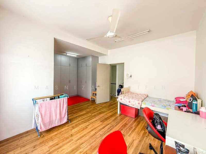 2.5-storey Terraced House for Sale in Bandar Baru Bangi (Selangor) - Masnizah Arifin - Bedroom - PropertyGuru.com.my