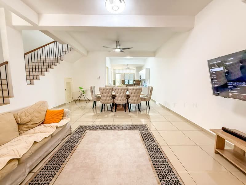 Serimba Terrace @ Bandar Bukit Mahkota untuk Untuk Dijual - RM 720,000, Mac 2026 - Living Room - PropertyGuru.com.my