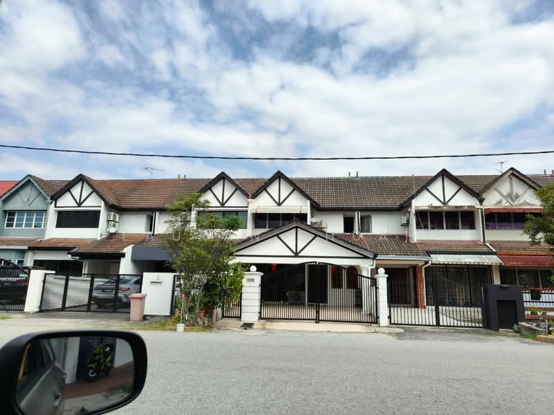 2-storey Terraced House for Rent in Taman Mayang (Petaling Jaya) - Lauran Chuah - Exterior - PropertyGuru.com.my