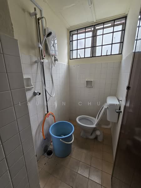 2-storey Terraced House for Rent in Taman Sea (Petaling Jaya) - Lauran Chuah - Bathroom - PropertyGuru.com.my