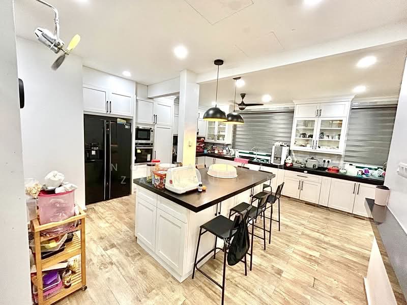 Taman Cahaya Alam untuk Untuk Dijual - RM 1,700,000, Mac 2026 - Kitchen - PropertyGuru.com.my