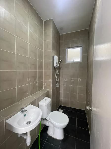 Seri Topaz untuk Untuk Disewa - RM 1,597 /bulan, Feb 2026 - Bathroom - PropertyGuru.com.my