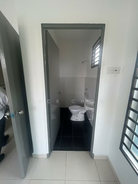 2-storey Terraced House for Sale in Taman Senai Jaya (Senai) - Zack Chow - Bathroom - PropertyGuru.com.my